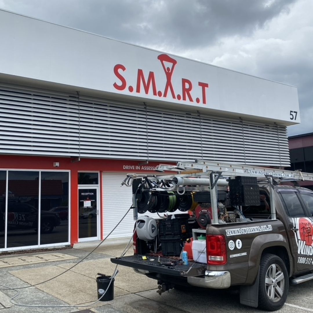 Commercial property pressure cleaning on the Gold Coast